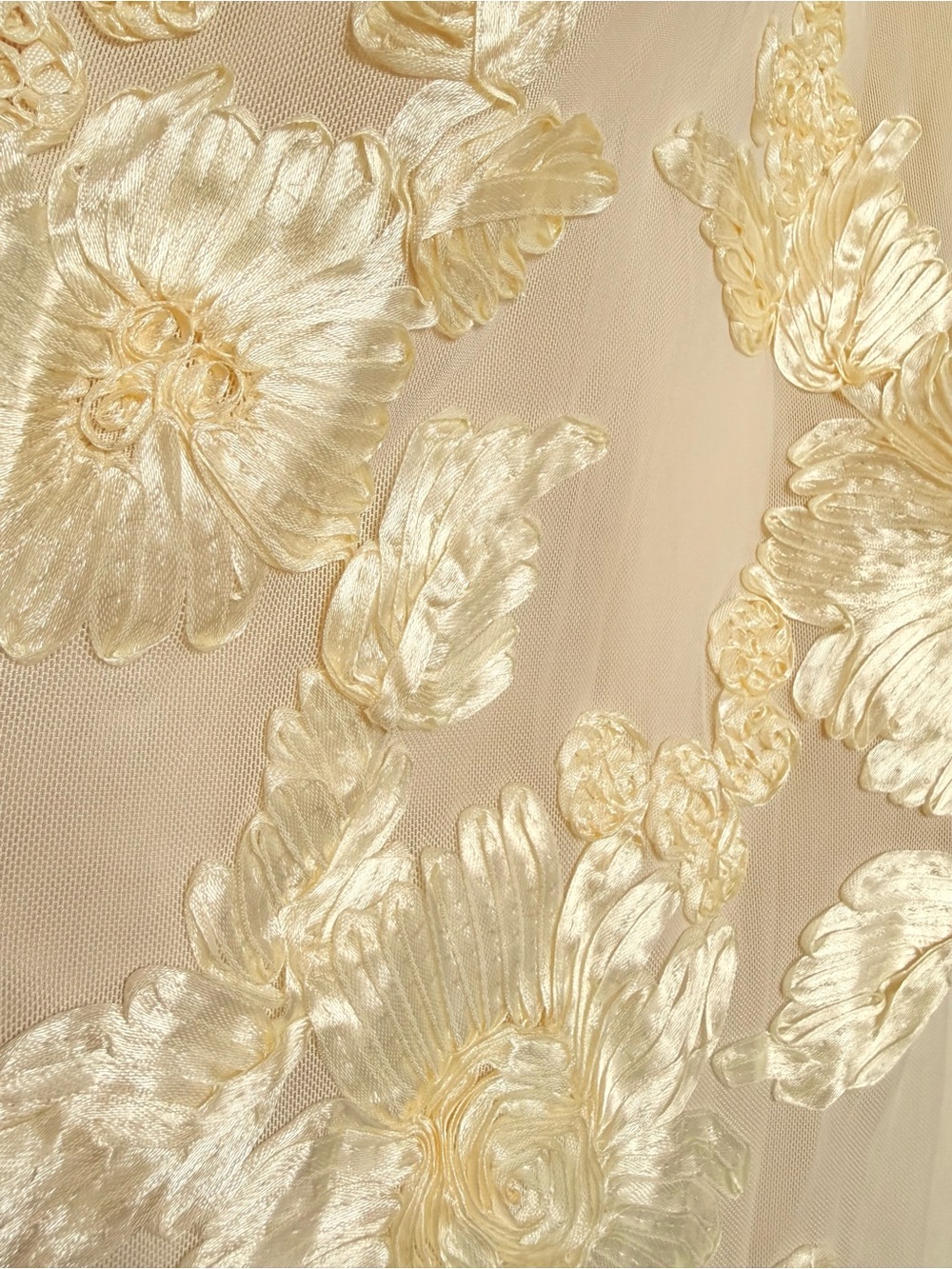 Lulus Nantessa Pale Yellow Floral Applique Lace-Up Back Maxi Dress Slit Medium - Picture 8 of 11